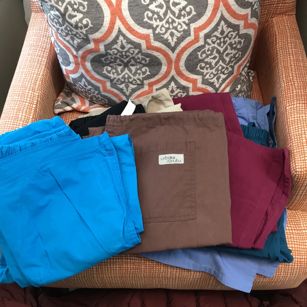 Blowout sale! Scrubs!